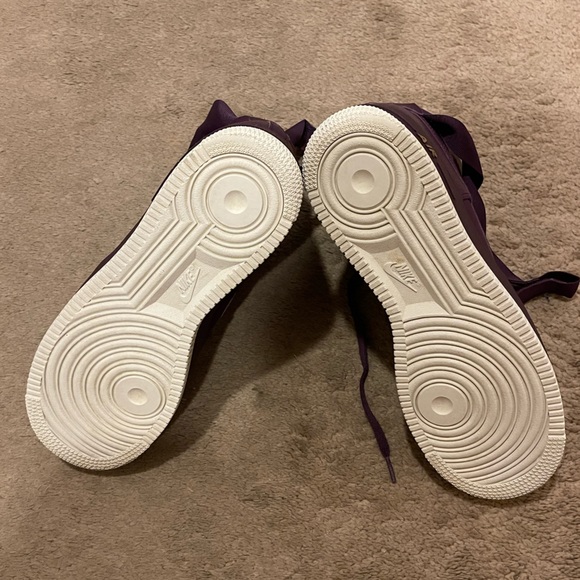 Purple and yellow laker Air Force 1 High top - Picture 3 of 4